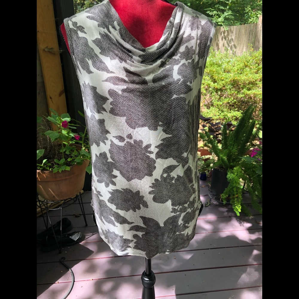 cabi shirt never worn